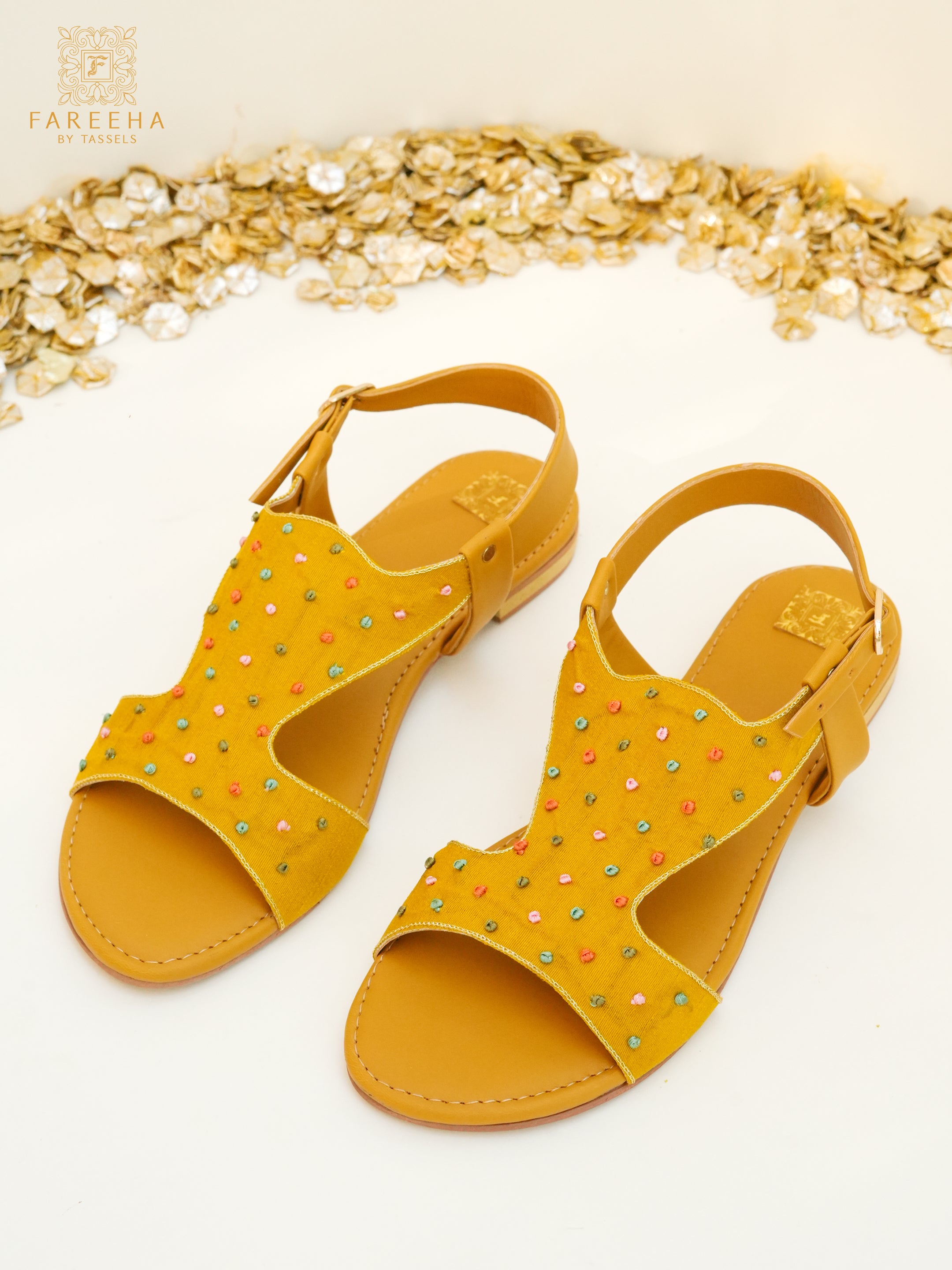 Fareeha by Tassels Women Kolhapuri Musavvira SE99