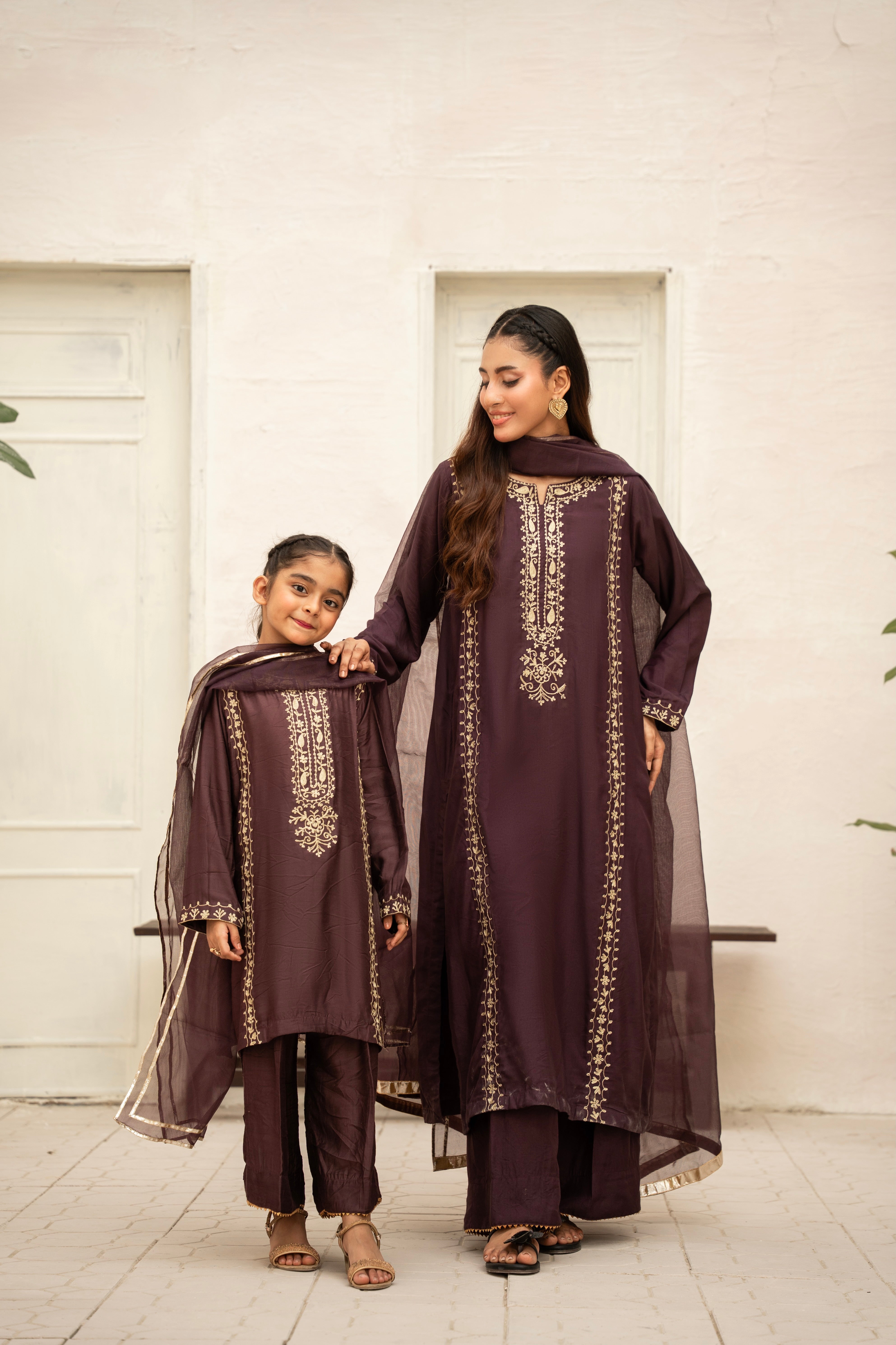 Samar - Mother Daughter