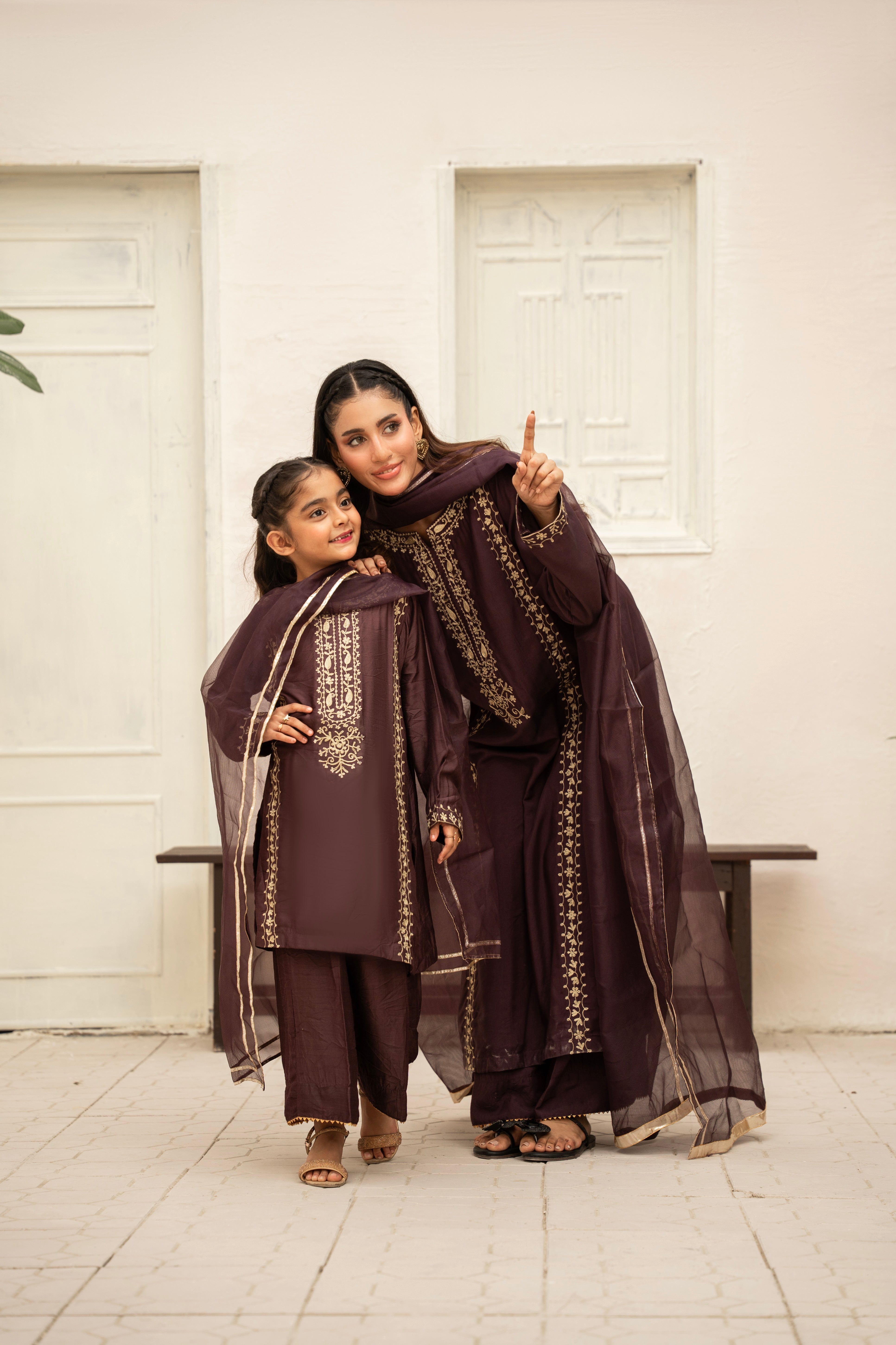 Samar - Mother Daughter