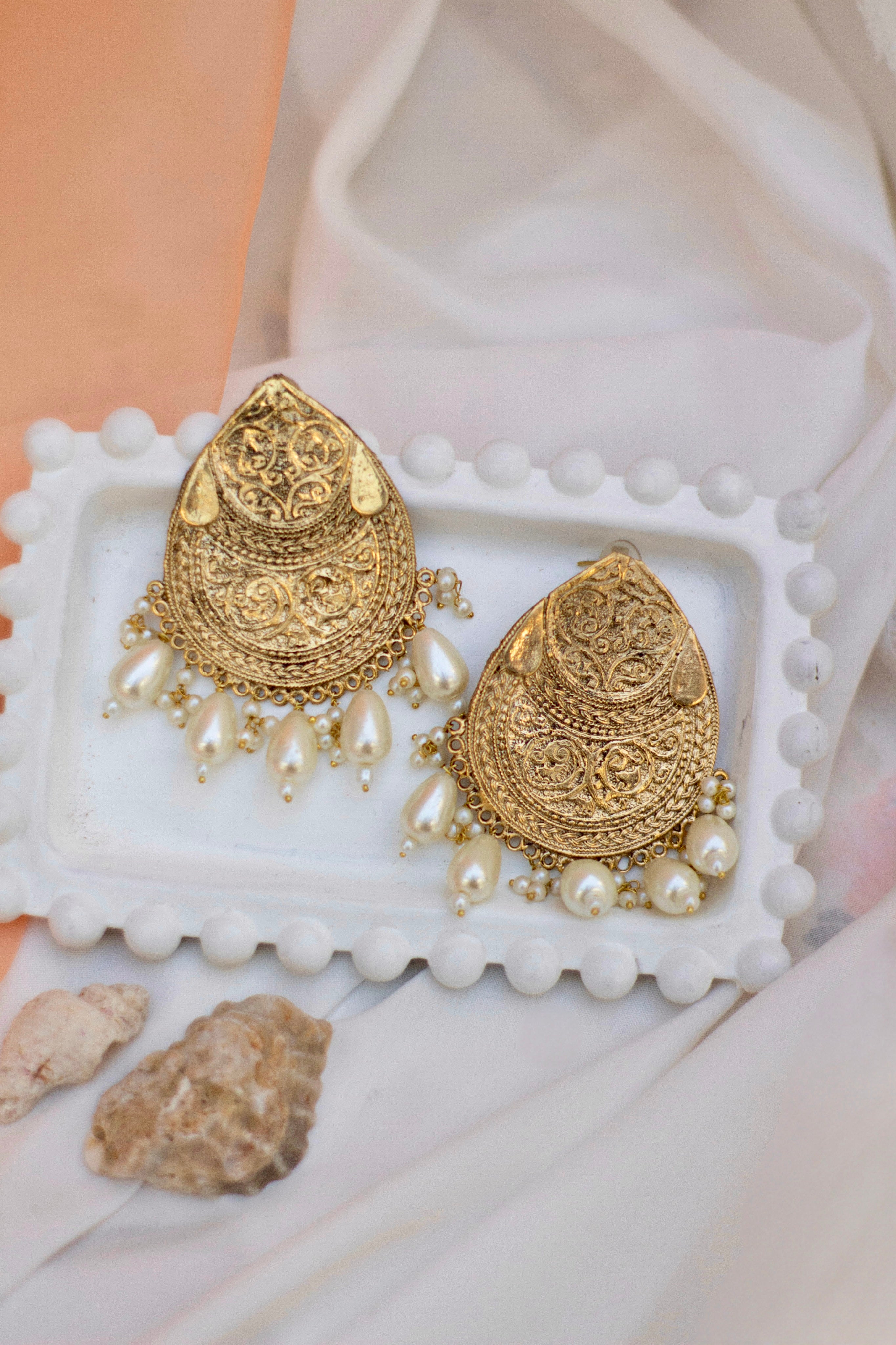 Qalb earrings